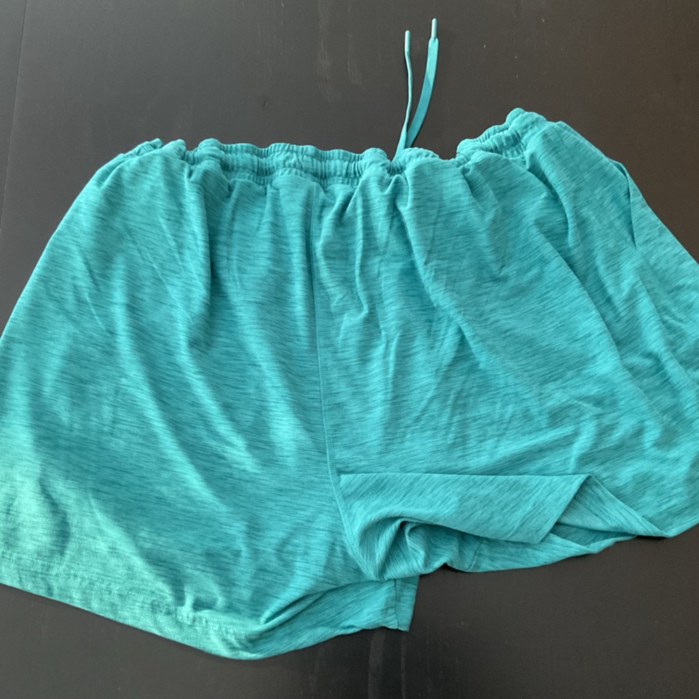 Old Navy Shorts (6190) - Picture 2 of 3